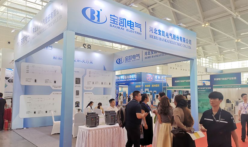 暴击行业天花板！jinnianhui今年会电气硬核技术亮相天津清洁能源展，引央视记者及能源产业巨头现场“挖宝”